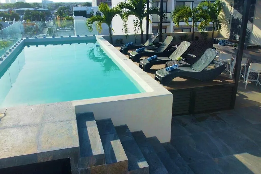 Deluxe Jr. 2 Rooms Suite, Dept. 101 Playa del Carmen Messico