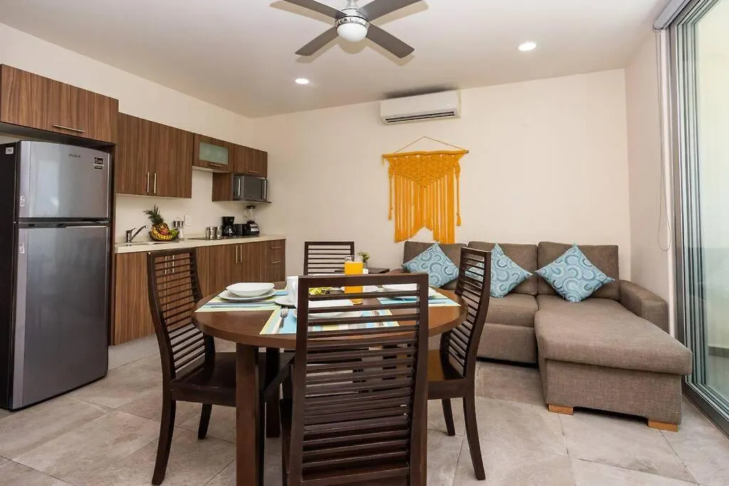 Deluxe Jr. 2 Rooms Suite, Dept. 101 Playa del Carmen Apartment