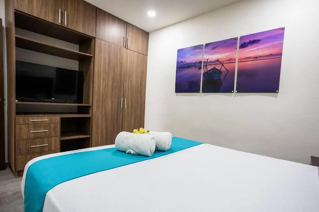 Deluxe Jr. 2 Rooms Suite, Dept. 101 Playa del Carmen 0*,
